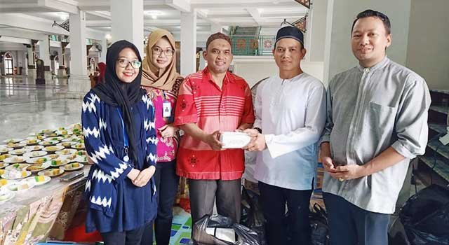 Serahkan Bantuan di Bulan Ramadan, Aston Samarinda Disambut Hangat