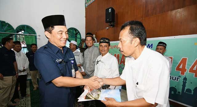 Pupuk Kaltim Gelar Safari Ramadan, Bantu Empat Masjid Sekitar Perusahaan