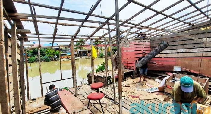 9 Rumah Bersedia Direlokasi dan Dibongkar