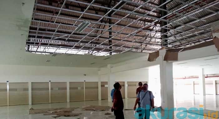 Kok Bisa, Baru Sebulan Diresmikan, Plafon Pasar Rawah Indah di Lantai 4 Ambruk