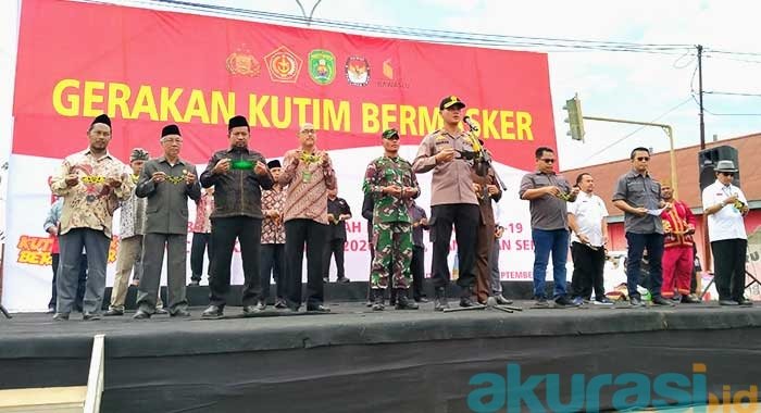 Mulai Sapu Jalan hingga Bersih Rumah Ibadah Jadi Sanksi Sosial Masyarakat Kutim yang Langgar Protokol Kesehatan