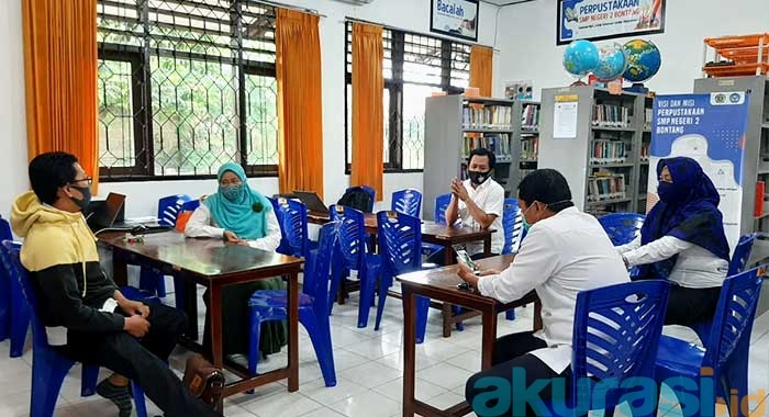 Bantu Akreditasi Perpustakaan Sekolah, DPK Turun Berikan Pembinaan SMP 2 Bontang