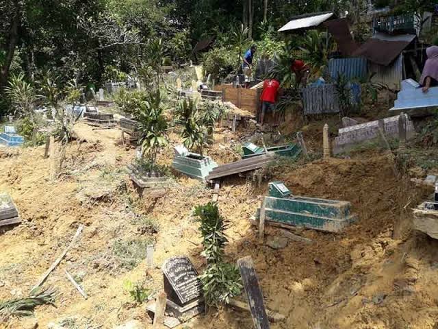 Dilanda Hujan Deras, Puluhan Makam di Satimpo Bontang Amblas