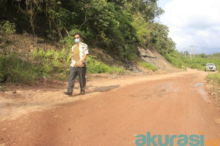 40 Titik Jalan Poros Ranpul Kutim Rusak Parah, Pemerintah Abaikan Keselamatan Pengendara