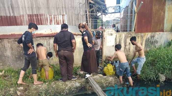 Lagi Asik Pesta Lem di Kebun, Puluhan anak di Samarinda Kocar-kacir Digerebek Warga
