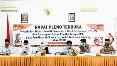 Gelar Rapat Pleno Terbuka Rekapitulasi DPS, KPU Tetapkan 121.695 Pemilih Pilkada Bontang