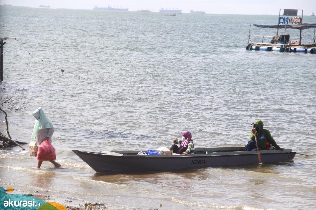 Peliknya Kehidupan Pulau Gusung: Layanan Kesehatan Minim dan Pulau Terancam Tenggelam (4-habis)