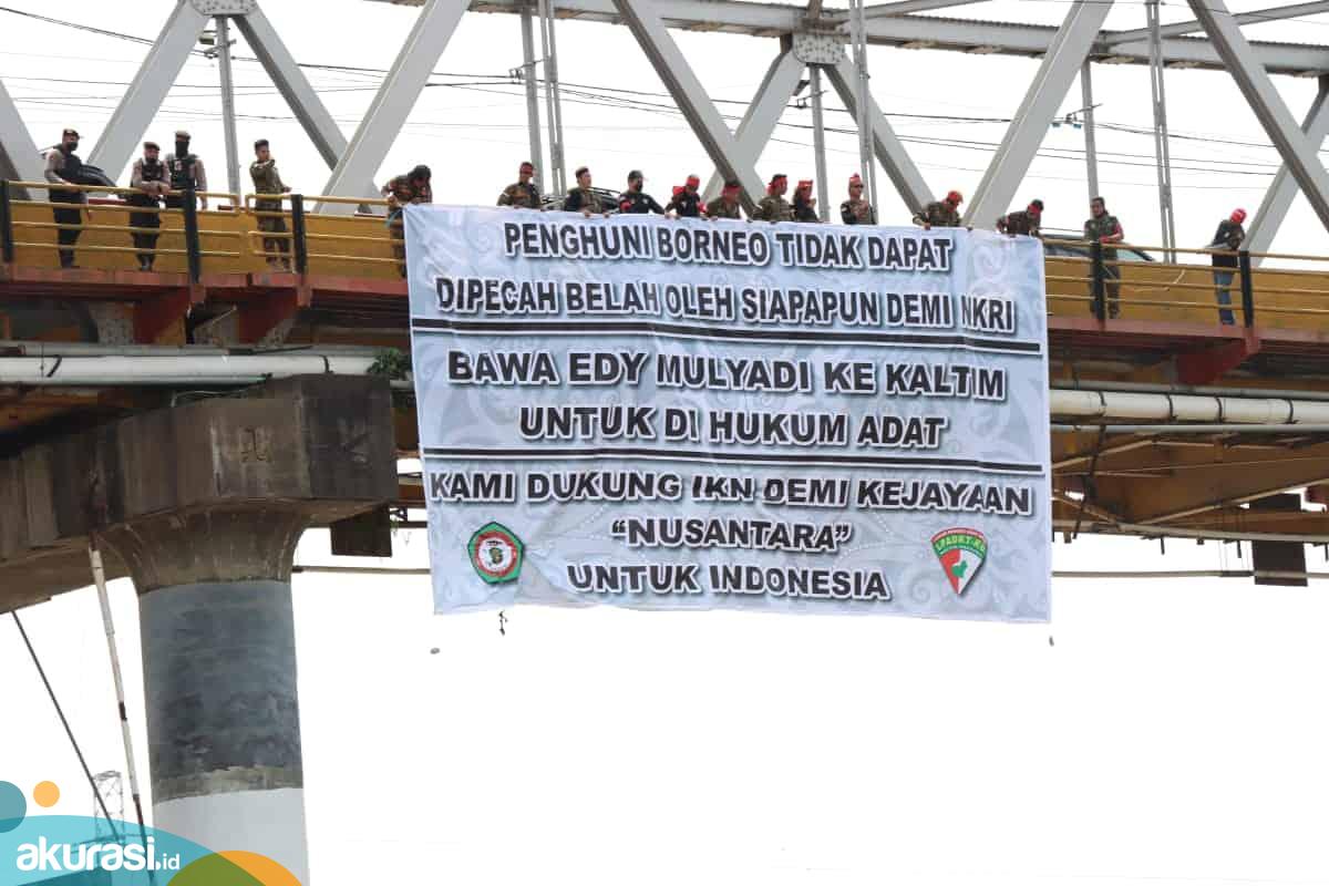 Tuntut Edy Mulyadi Dihukum, LPADKT-KU Ancam Akan Tutup Akses Perlintasan Sungai Mahakam - Akurasi.id