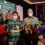 Badak LNG Kembali Raih Penghargaan Tertinggi pada Ajang TOP CSR Awards 2022