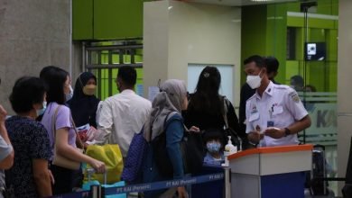 Aturan Baru: Boleh Lepas Masker di Tempat Umum, Bepergian Tak Wajib Tes