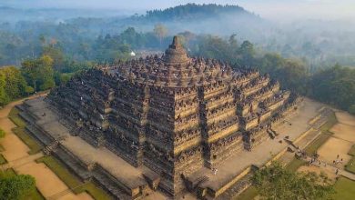 Ganjar dan Luhur Sepakat Tunda Kenaikan Harga Tiket Borobudur