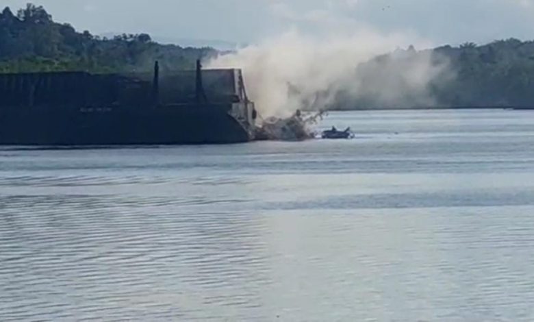 Kronologi Kapal Tugboat Terbakar di Perairan Semoi: Satu ABK Masih Dalam Pencarian