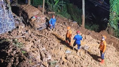 Longsor Bogor Tewaskan Dua Orang, Seorang PNS Hilang Terseret di Pemancingan Megamendung